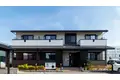 富山県射水市三ケの建物
