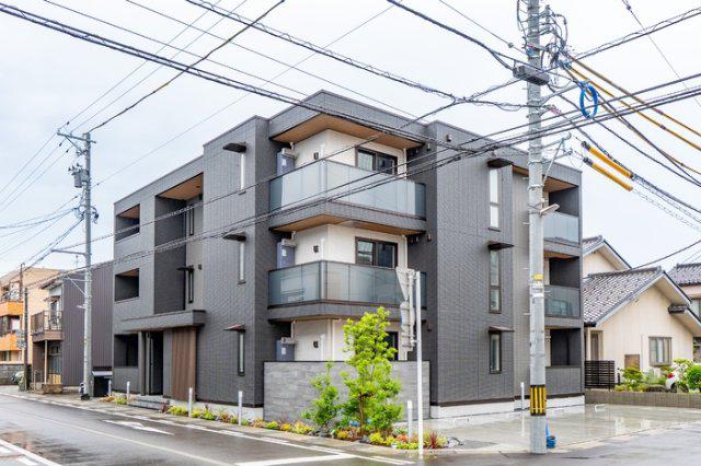 富山地鉄富山都心線 大手モール駅 徒歩8分 3階建 築1年