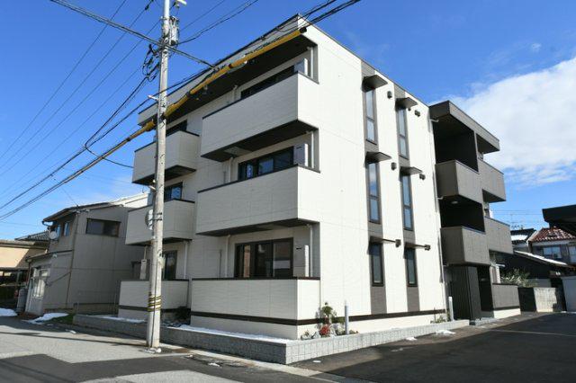 富山地鉄富山市内線 安野屋駅 徒歩13分 3階建 築3年