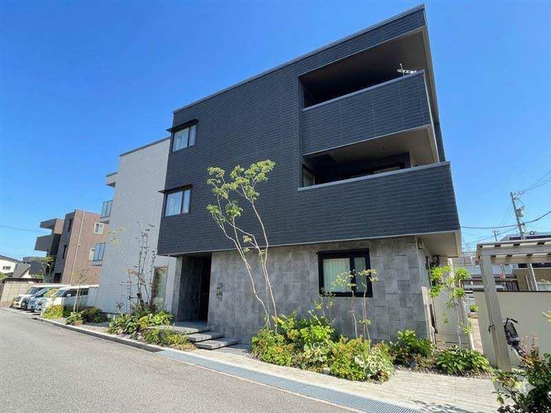 富山地鉄富山市内線 堀川小泉駅 徒歩5分  築4年(2LDK/1階)