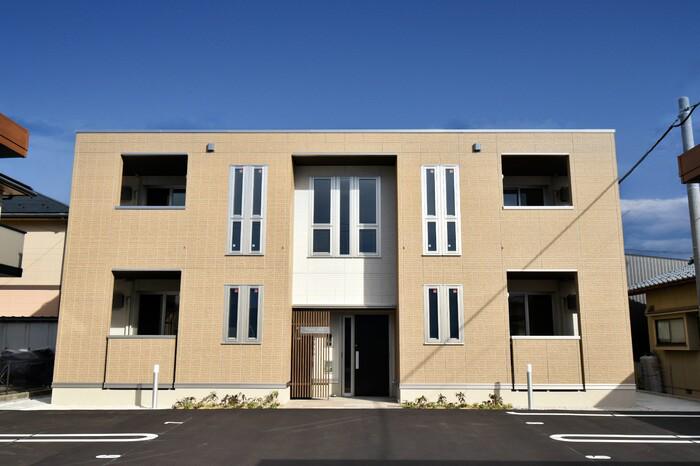 富山地鉄不二越上滝 上堀駅 徒歩8分  築3年(1LDK/1階)