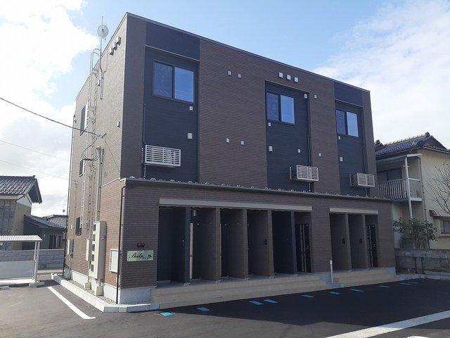 北陸新幹線 新高岡駅 徒歩16分 3階建 築3年