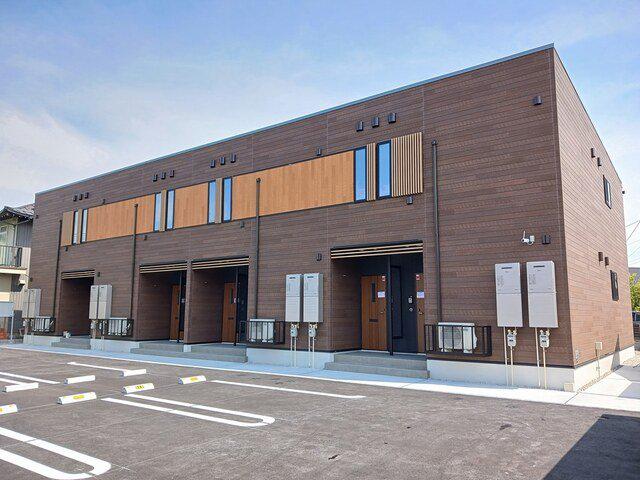 富山地鉄不二越上滝 栄町駅(富山) 徒歩13分  築2年(2LDK/2階)