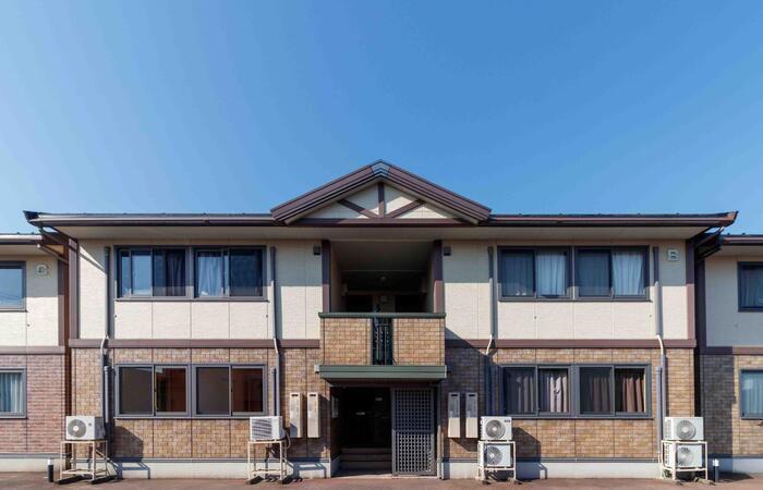 リビングタウン中川栄町 B