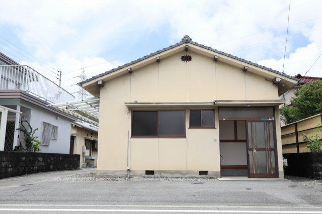 伊予鉄道横河原線 いよ立花駅 徒歩19分  築42年(3DK)