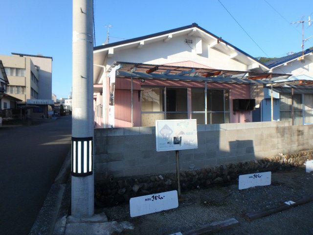 伊予鉄道横河原線 久米駅 徒歩4分  築57年(2K)
