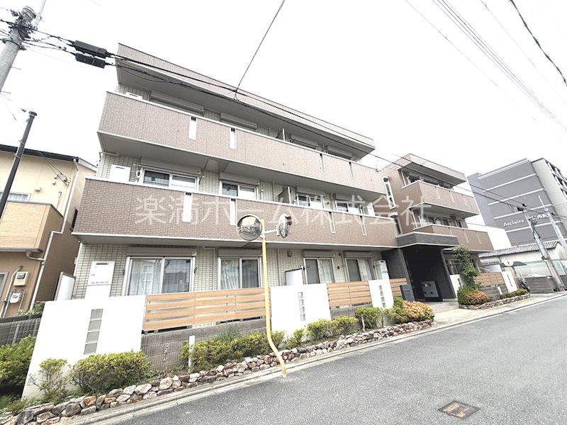 グランシャリオ西院