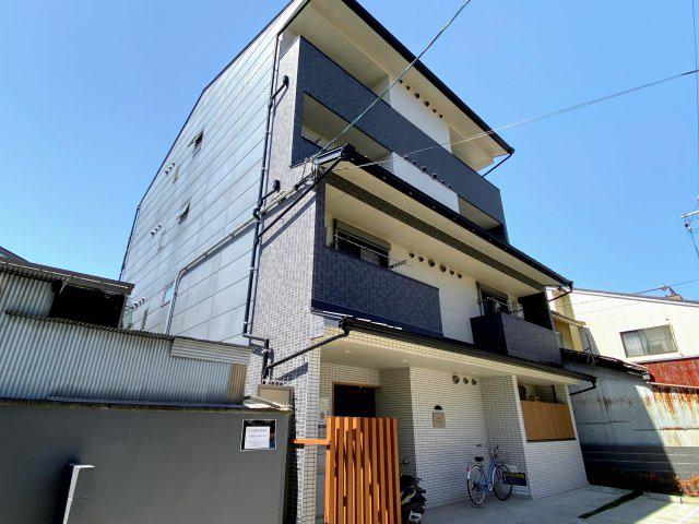 GLADVIS KURAMAGUCHI