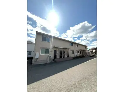 イソラ フェリジェⅡ(2DK/2階)の外観写真