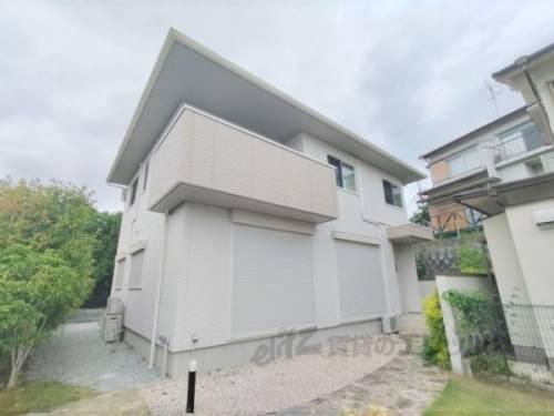 近鉄難波・奈良線 学園前駅(奈良) 徒歩12分  築11年(5LDK)
