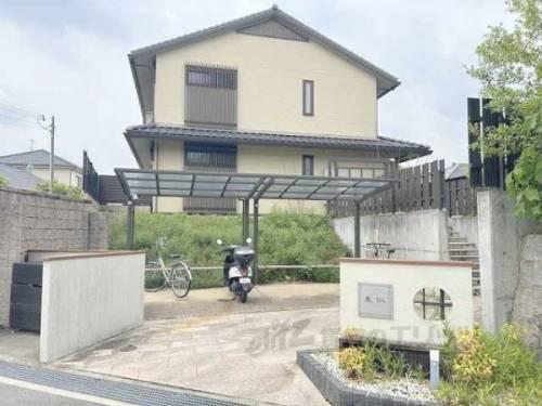 近鉄橿原線 尼ケ辻駅 徒歩7分 2階建 築10年