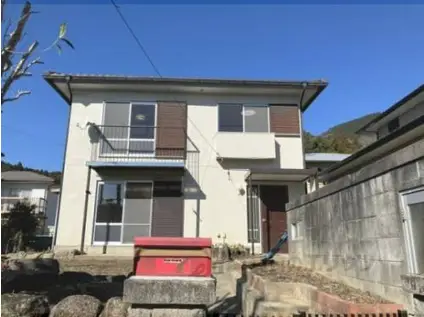 近鉄大阪線 榛原駅 バス乗車時間：7分 天満台西四丁目バス停で下車 徒歩4分 2階建 築48年(5LDK)の外観写真