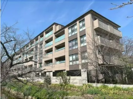 京福嵐山本線 鹿王院駅 徒歩6分 5階建 築17年(3LDK/1階)の外観写真