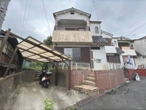 近鉄難波・奈良線 菖蒲池駅 徒歩7分  築47年(2LDK)