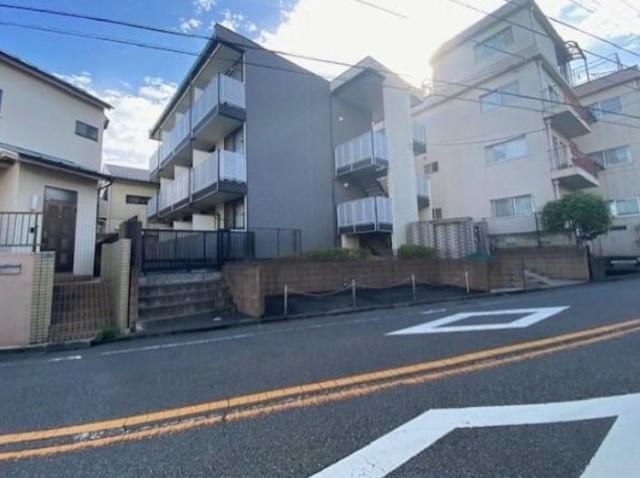レオパレスB&R