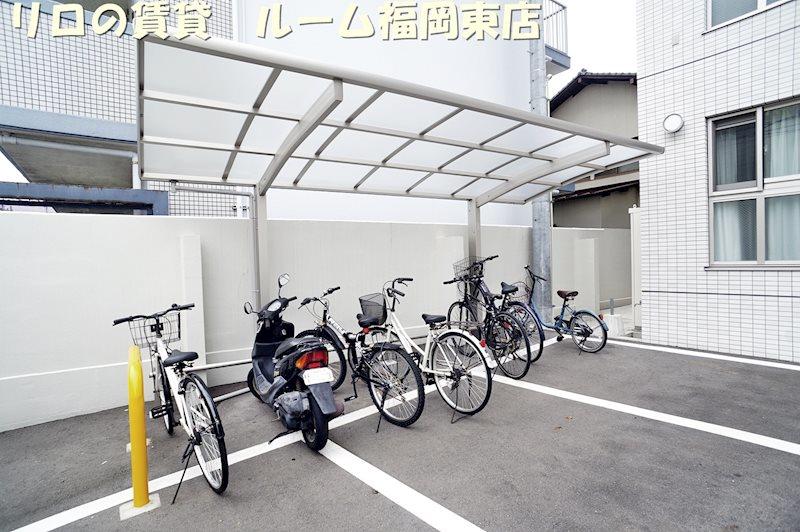 モンフレール原町駅前