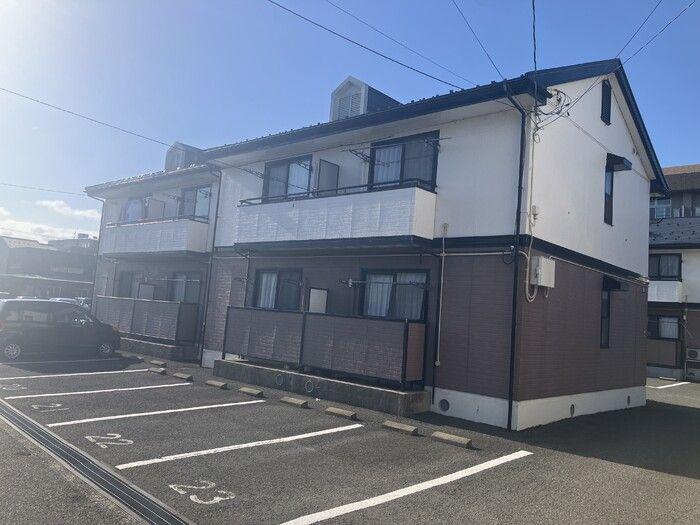 ロイヤルファミール C