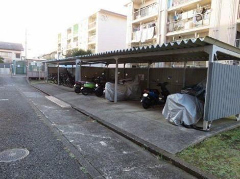 川上団地18号棟