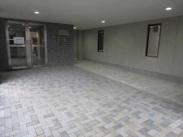サンダ・エム・イー・マンション