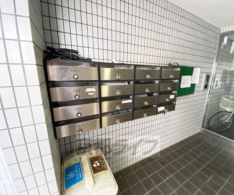 プルシャン西京極
