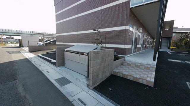 レオネクストウエストPα
