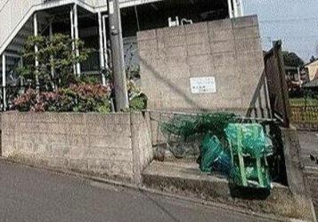 フレグランス坂下AB