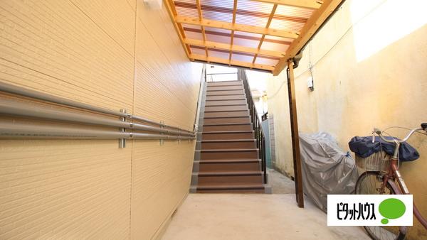 MAISON AZUMA