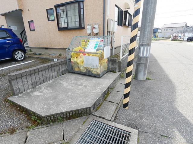 ルネス坂井A