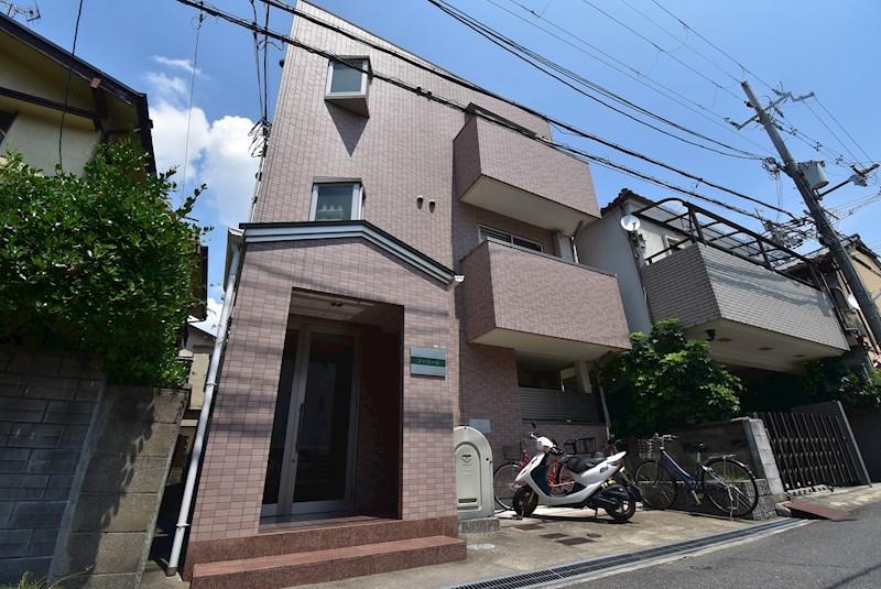 ファミーユ