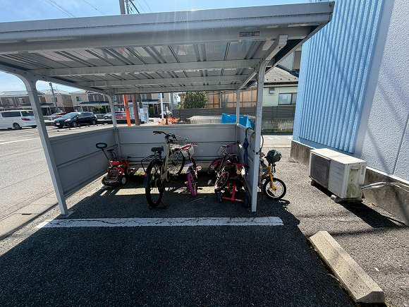 メゾン国島