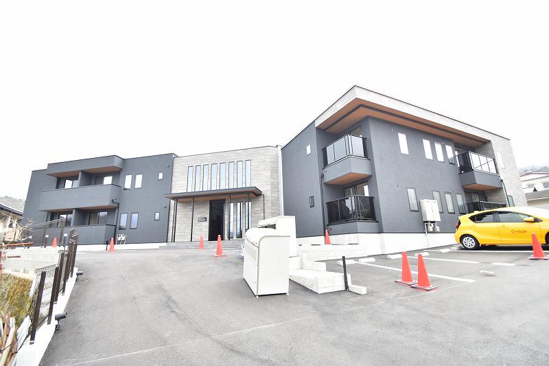 三迫APARTMENT