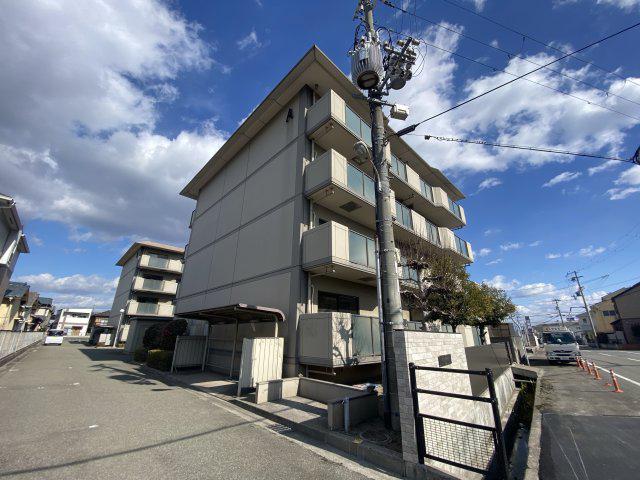 ECLARGE A棟