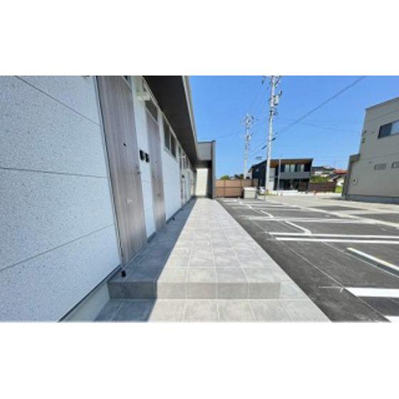 TAKARA