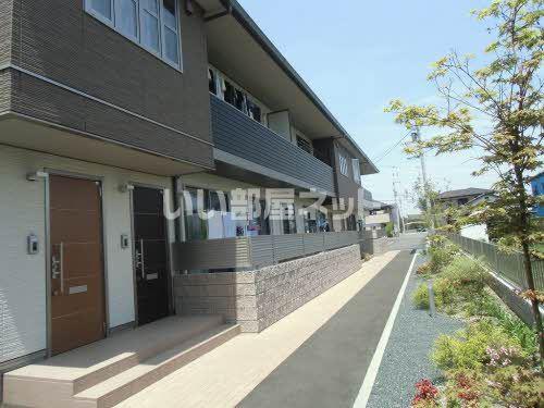 シャーメゾン西連寺(2LDK/1階)