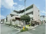 ヌヴェール市川