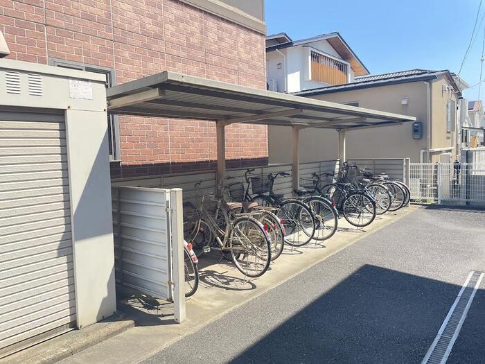 ALAMODEB棟