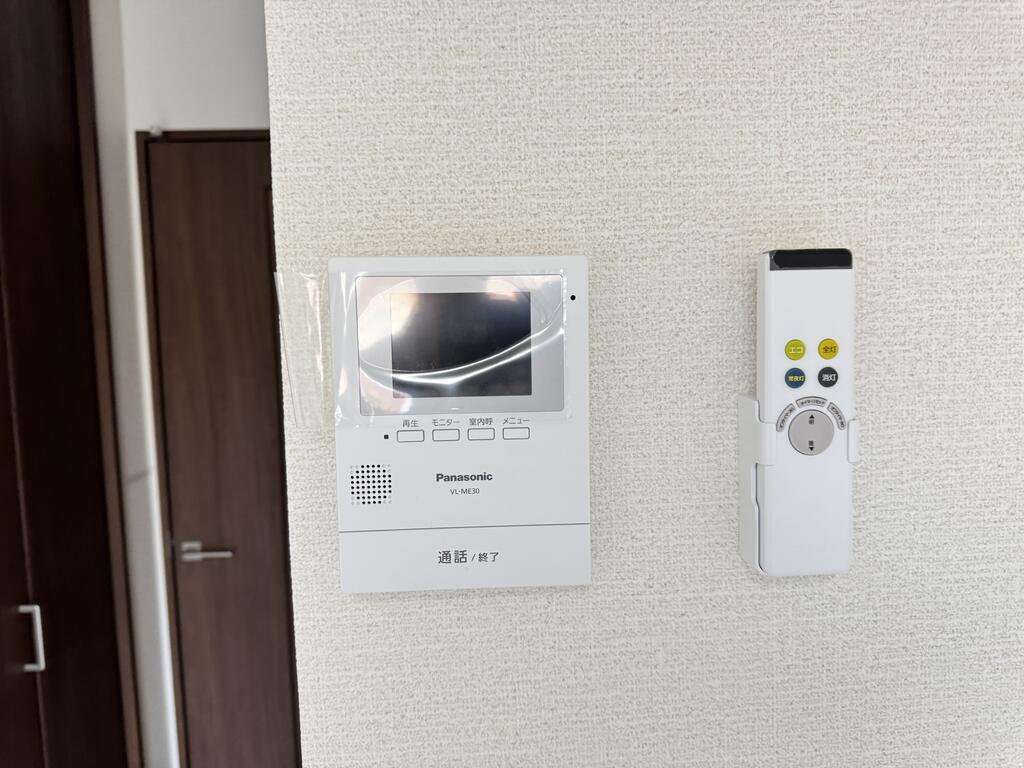 トラスティー西品治1
