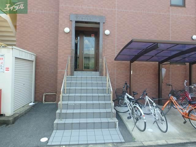 サダーズ伊福町