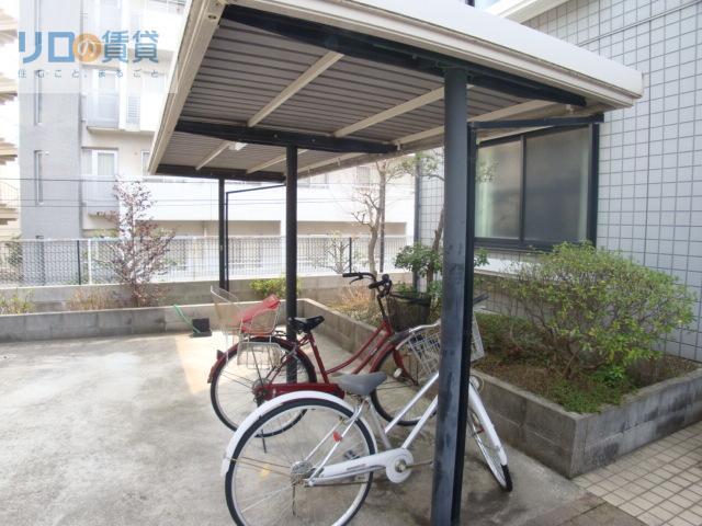 ラークヒルズ壱番館・弐番館