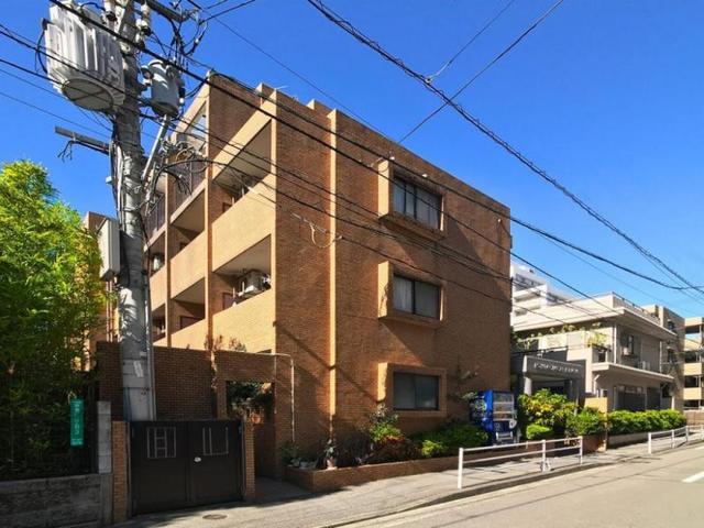 ロイヤルコンフォート草香江