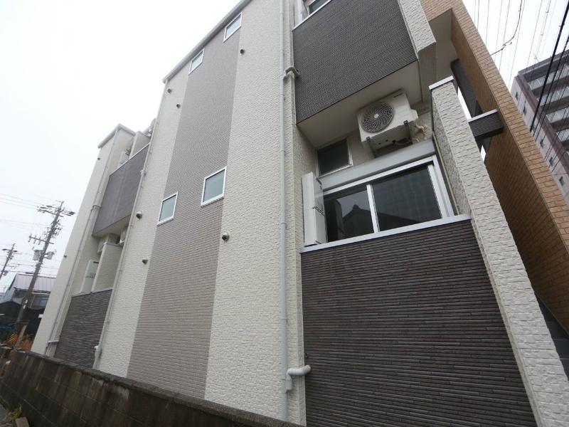 LEEF(1SK/2階)