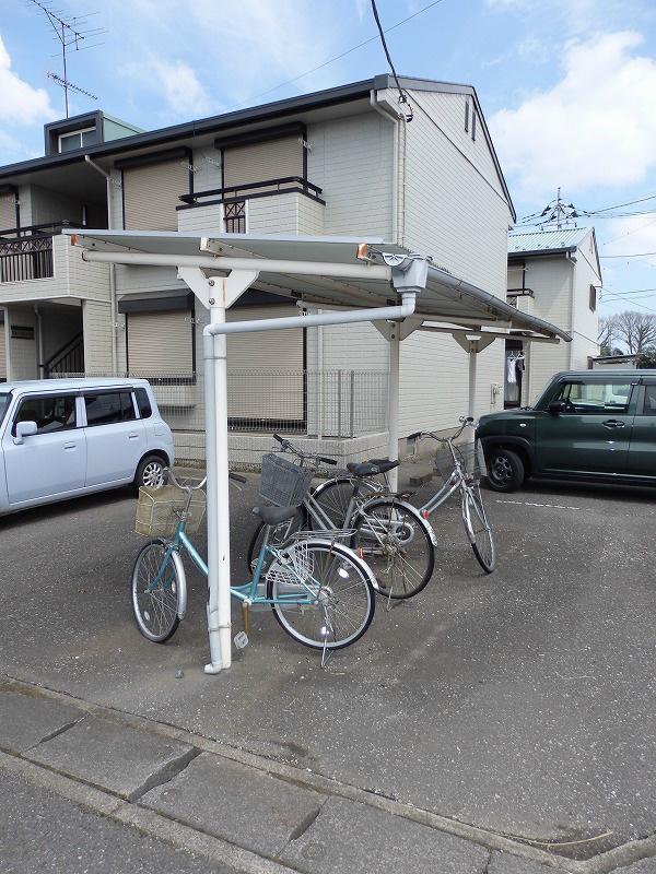 マルーンハイツ A