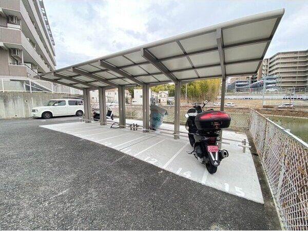 北大阪急行 緑地公園駅 徒歩13分 5階建 築29年
