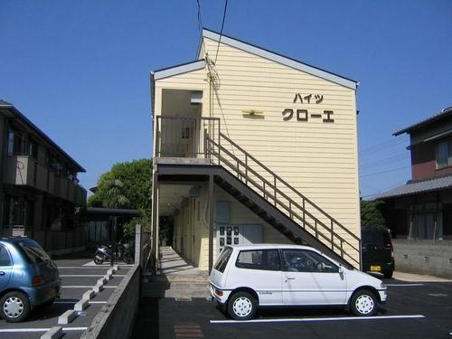 ハイツクローエ