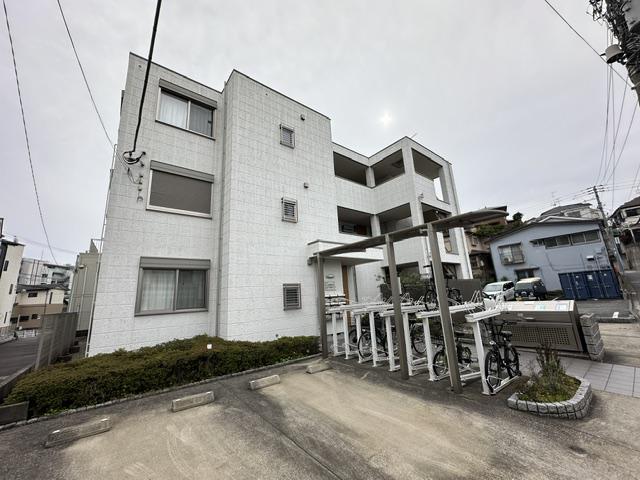 ファミタシオン