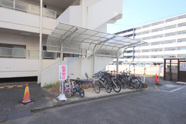 メゾン佐保B