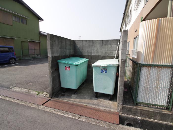 男山サンハイツB棟