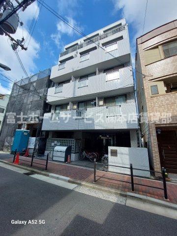アミティー市大前