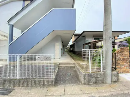 SLOW HEIGHTS(1K/1階)の外観写真