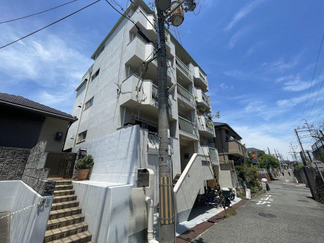 BELLTREE岡本